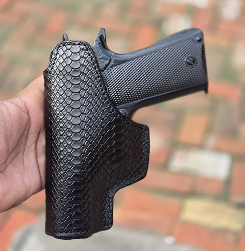 tauruspremiumiwb-holster3