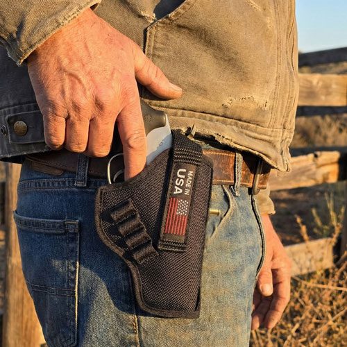 TaurusRevolver-holster4